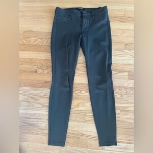 Liverpool Madonna Skinny Pant Size 10 in Olive